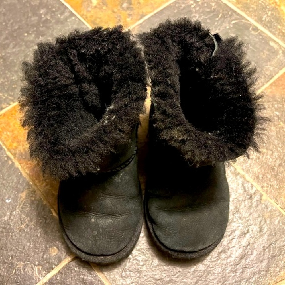 Black Ugg Boots